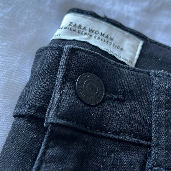 NEW: ZARA | High Waist Black Jeans - Picture 5 of 6